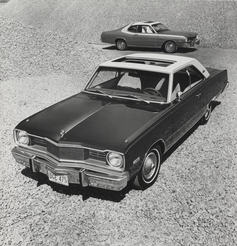  Dodge Dart Special Edition Hardtop Coupe (LP23) 1975 года  (фото 3 из 4)